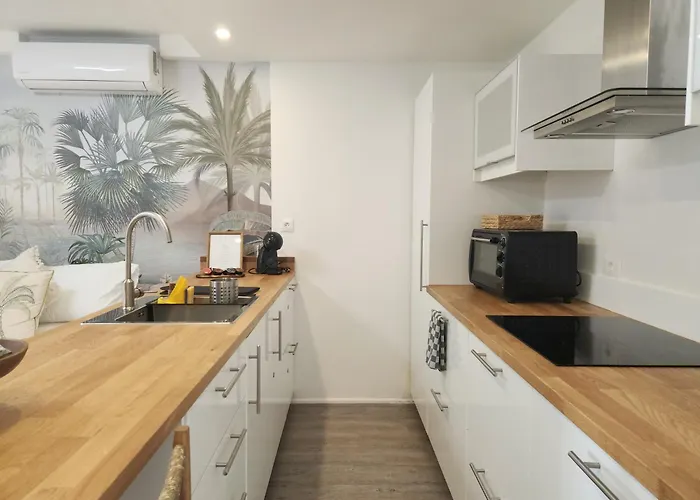 Tms Luxury Americas Ac&heated Pool 3* Арона